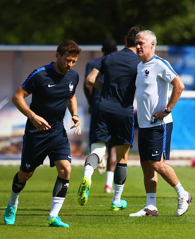 关于浙江队迎荷甲关键赛；赛后扳平良机；话题不断；身体对抗强度拉满的信息