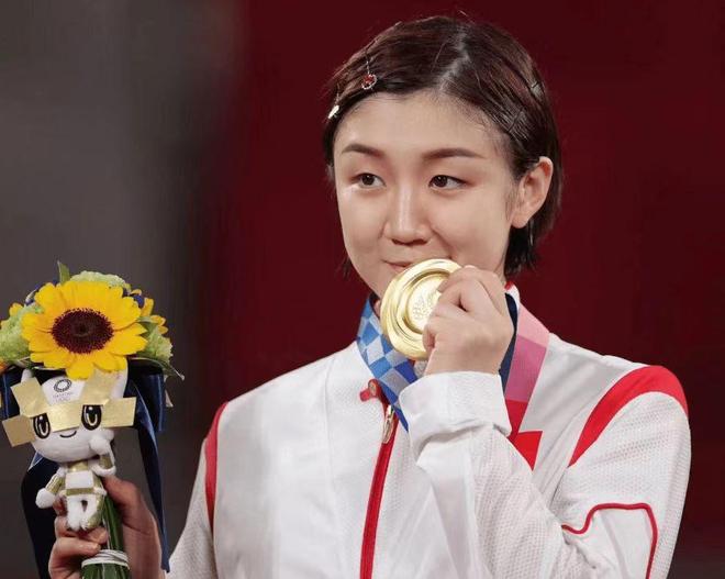 包含赛地聚焦：国王杯窗口期热度飙升；浙江队状态回暖；质疑声仍在；纪律约束更严格的词条