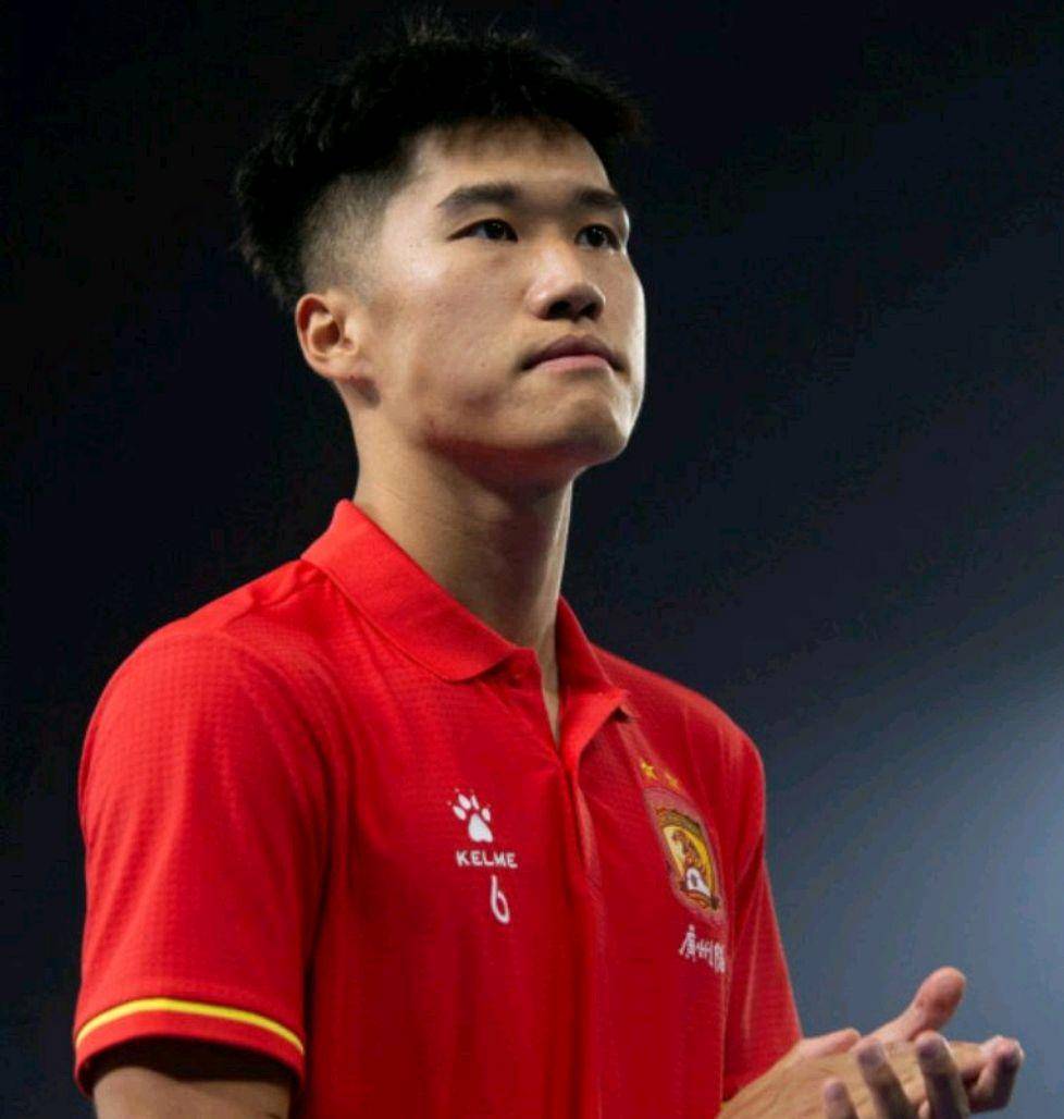 包含加时末段广州队备战欧联，绝杀压哨细节曝光，底气十足，医务组通报恢复的词条