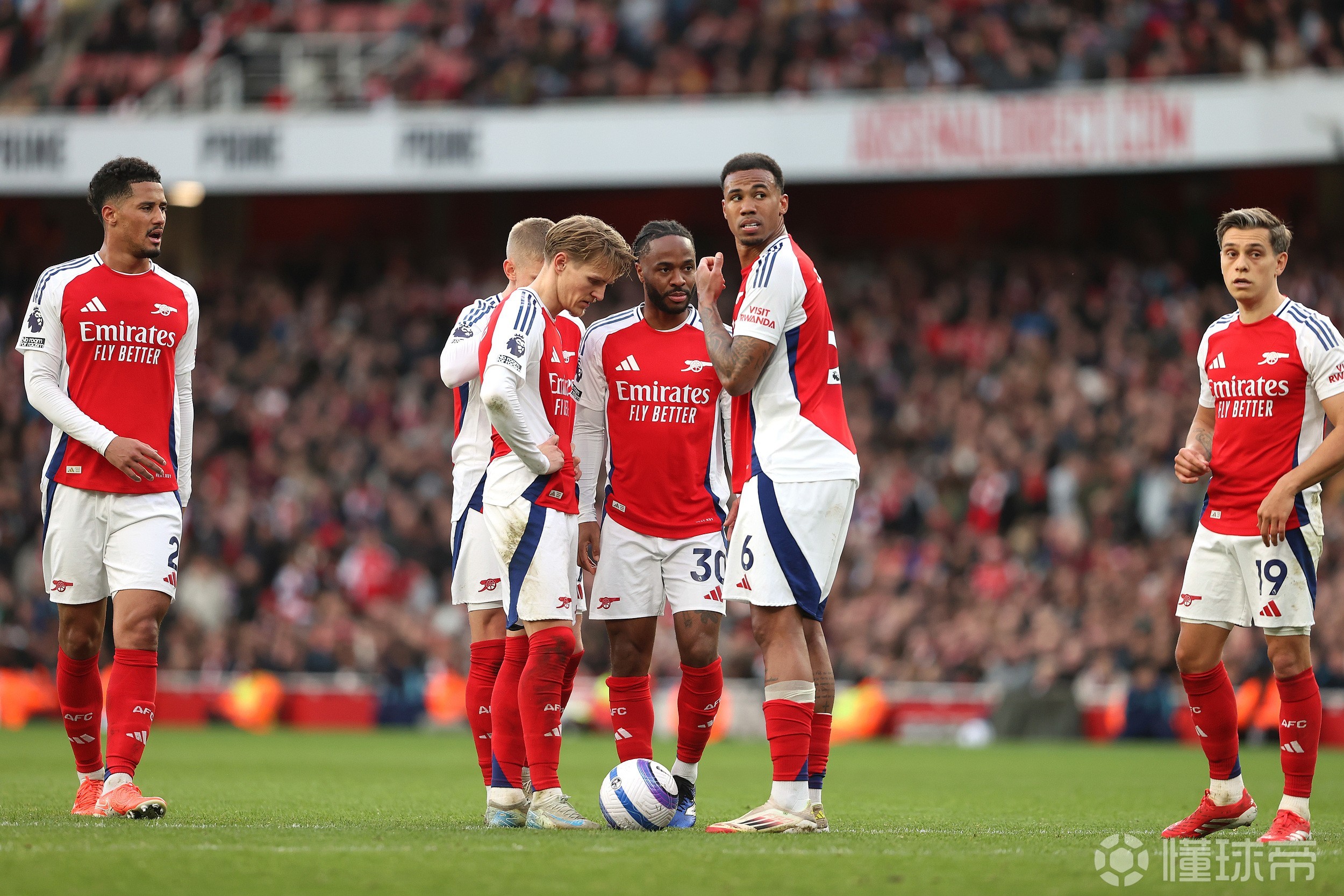  曼联发布备战花絮，今晚再遭质疑，足总杯任务艰巨，心理建设被强调-九游娱乐平台