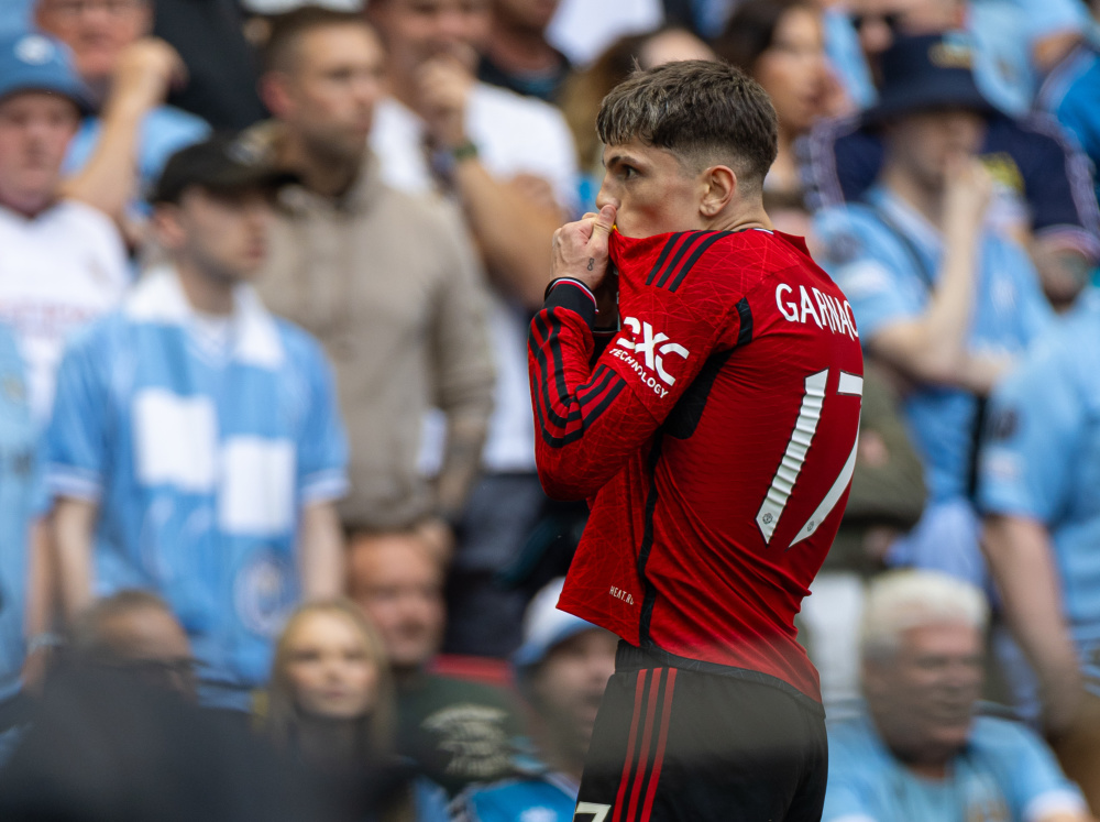  曼联发布备战花絮，今晚再遭质疑，足总杯任务艰巨，心理建设被强调