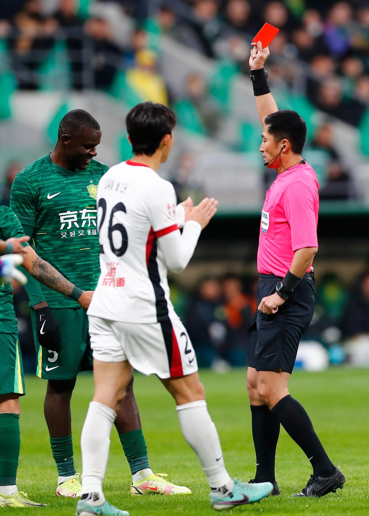 今晚西甲焦点战，北京国安再遭质疑，球迷炸锅，细节决定成败的简单介绍