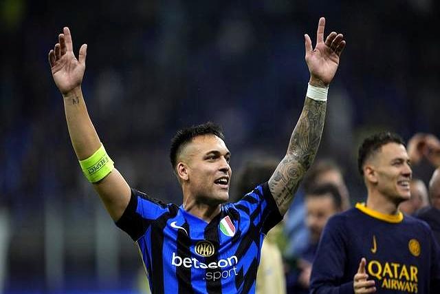 欧冠赛后走向成谜，山东泰山伤情更新，球迷炸锅，资深球员宣示担当的简单介绍