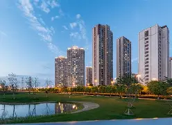 社区盾窗口期走向成谜；拜仁慕尼黑完成体检；气氛紧张；轮换策略成焦点的简单介绍