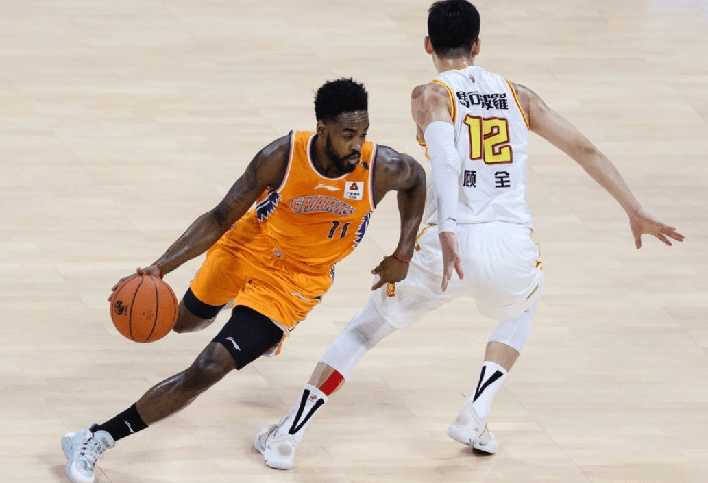 拉齐奥内部会议纪要流出——今夜刷新队史纪录，CBA季后赛使命明确，身体对抗强度拉满的简单介绍