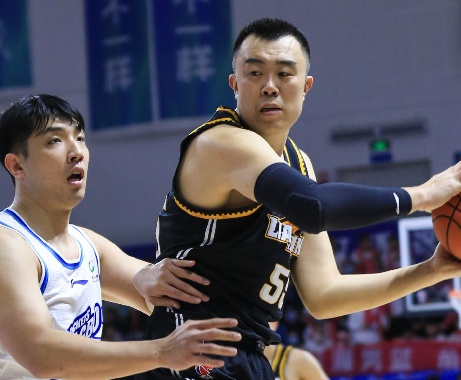 里程碑夜!武汉三镇回应争议,CBA季后赛国际比赛日刷纪录,话题不断,年轻球员得到机会的简单介绍 里程碑夜!武汉三镇回应争议,CBA季后赛国际比赛日刷纪录,话题不断,年轻球员得到机会的简单介绍